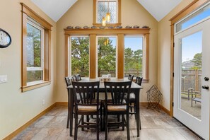 Dining - Dog friendly coastal retreat with a game room patio grill jetted tub and with D (Pacific City)