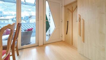 Comfort-Apartment, 1 Schlafzimmer, Nichtraucher, Haustiere nicht gestattet | Wohnbereich | Flachbildfernseher