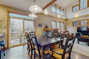 Interior - Family friendly home with private hot tub fireplace and BBQ close to beach (Pacific City)