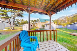 Property grounds - Charming house with tranquil setting near the beach (Tierra Del Mar)