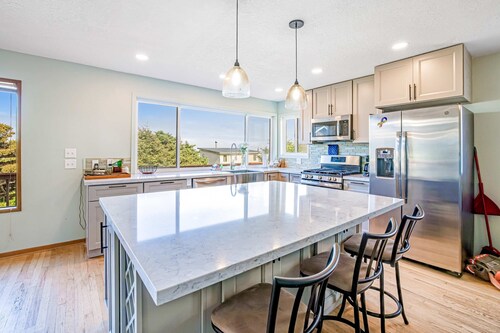 Dog friendly oceanview home one block to beach