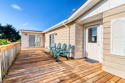 Classic home with partial ocean views and horseshoe pit close to beach