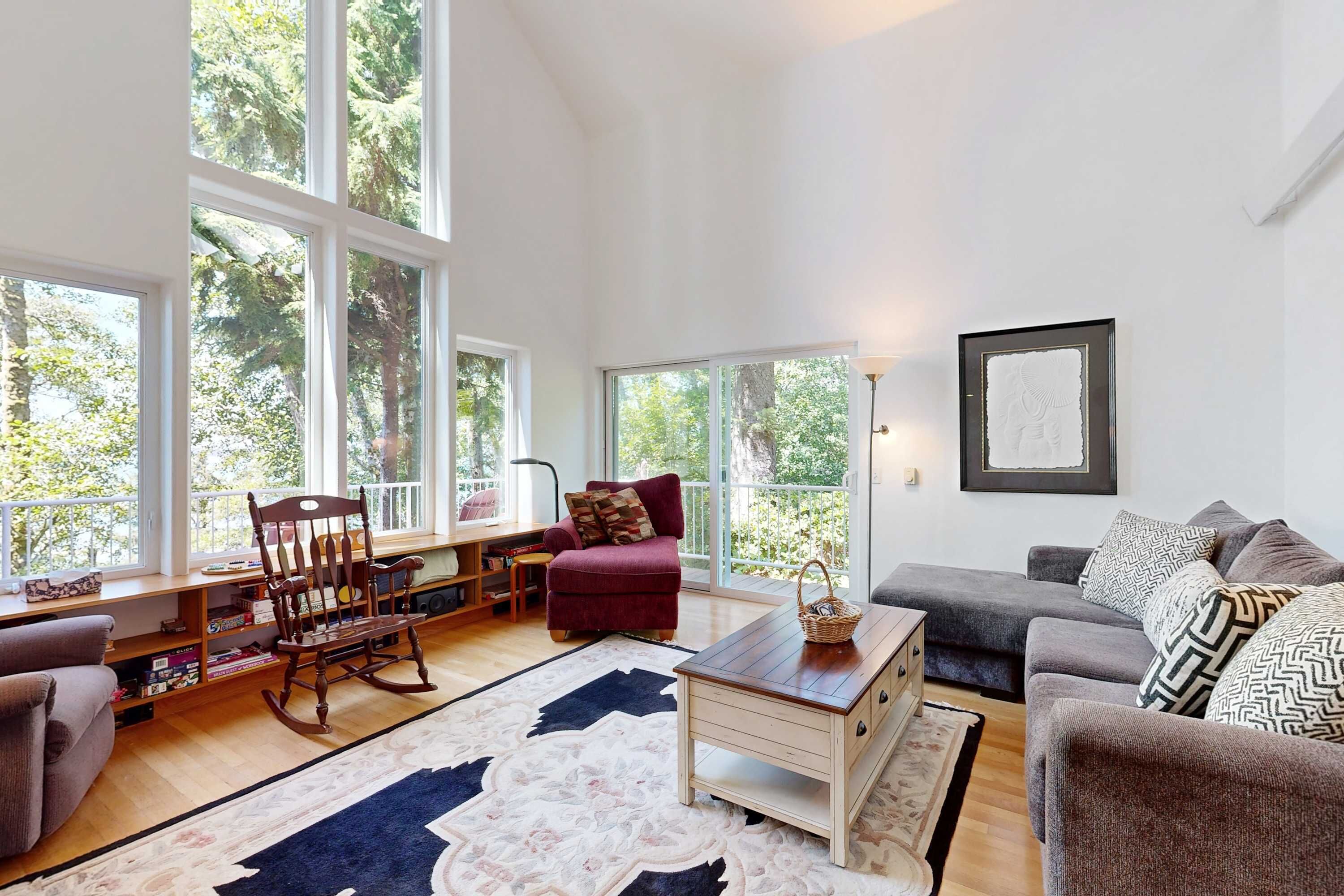 TV, fireplace, DVD player, offices