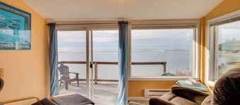 Bright Oceanfront Home with Stunning Pacific and Bay Views Near Town