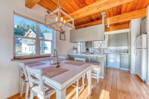 Fridge, microwave, oven, stovetop - Spacious Homey Dog Friendly House with Fireplace and Beach and Ocean Views (Netarts)