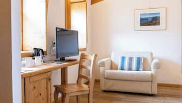 Comfort Double Room, Mountain View | In-room safe, desk, laptop workspace, free WiFi