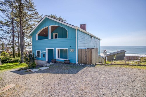 Incredible Ocean Views Free WiFi Great Location