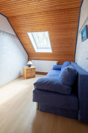 TV - Wattenläuper Holiday Apartment (Pellworm)