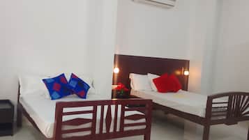 Deluxe Double or Twin Room, Garden View | Iron/ironing board, free WiFi