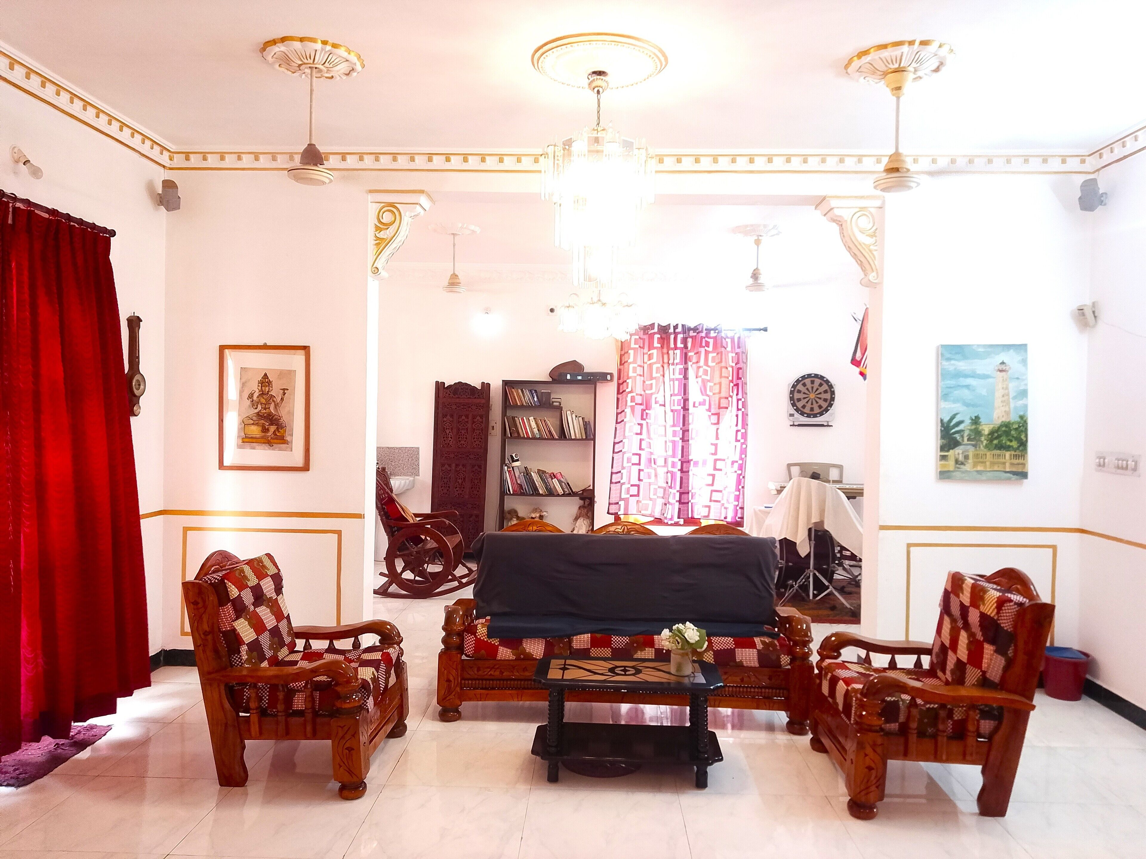 Luxury Bungalow, Garden View | Living area