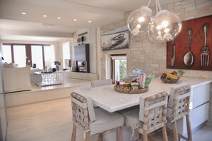 Family Villa, Ocean View | Living area - Villa Evangelia (Chania)