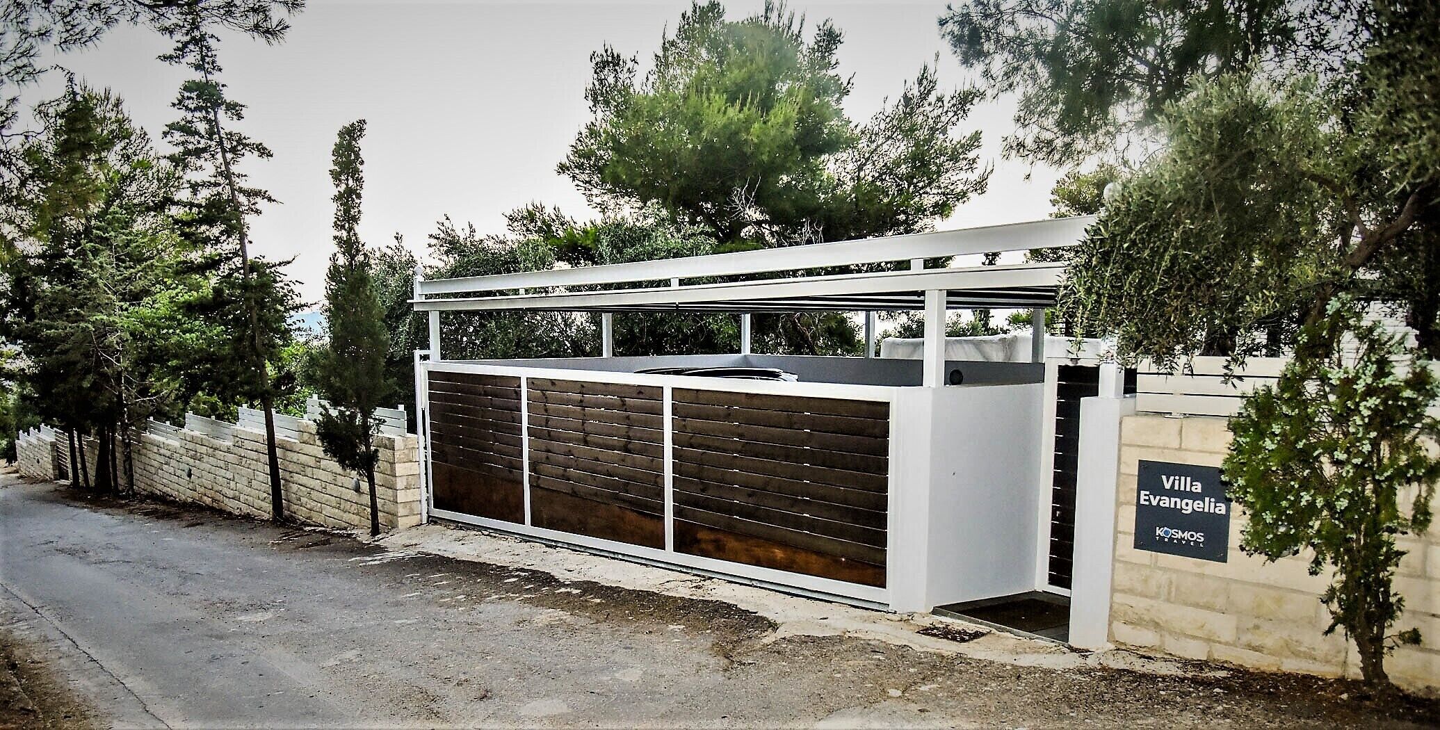 Parkir mandiri gratis