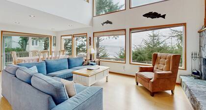 Beautiful Home Above Maxwell Point with Huge Balcony and Stunning Ocean Views
