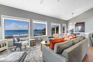 TV, fireplace, DVD player - Remodeled home with multiple decks and ocean views short walk to beach (Oceanside)