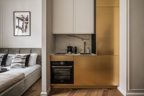 Comfort studio suite, uitzicht op de stad | Privékitchenette