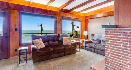 Two story beach house with an ocean view furnished deck and washer dryer