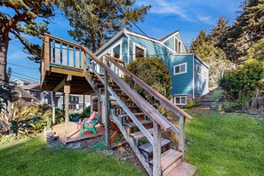 Exterior - Charming home with wonderful ocean views ping pong game room WiFi decks (Oceanside)
