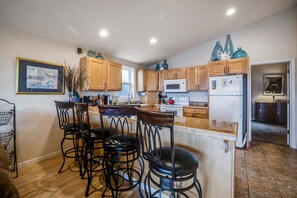 Fridge, microwave, oven, stovetop - Just Across Street from Beach Ocean Views and Bright Interior Dog friendly (Rockaway Beach)