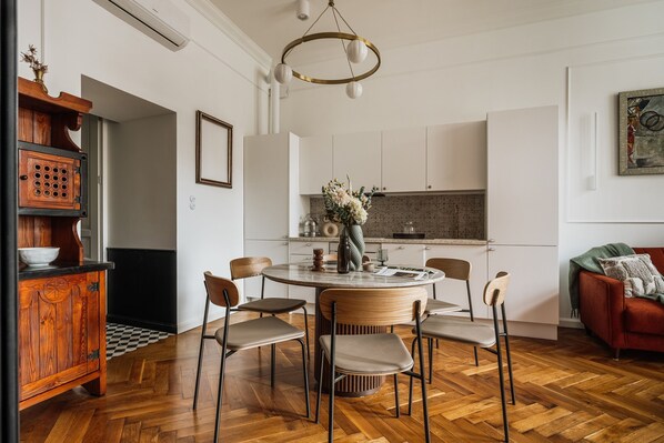 Family Apartment, Balcony, City View | In-room dining - Pinata Apartment - LoftAffair (Kraków)