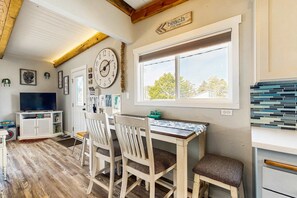 Interior - Charming modern home close to the beach with full kitchen WiFi and large deck (Rockaway Beach)