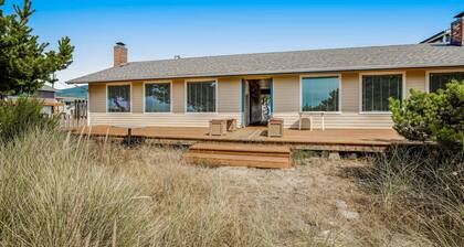 Oceanfront dog friendly home with sunny deck ocean view and washer dryer