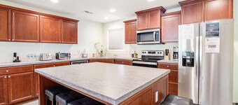 Wonderful duplex with central AC 2 washer dryers 1 minute walk to beach