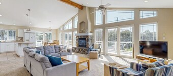 Ocean side home steps from sand dog friendly