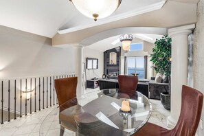 Dining - Oceanfront townhome with amazing views decks beach access and updated kitchen (Rockaway Beach)
