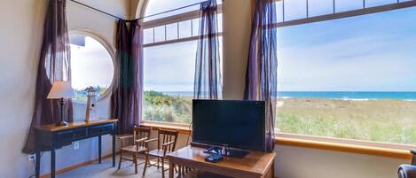 TV, DVD player, offices