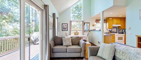 Fernseher, DVD-Player, Arbeitsbereiche