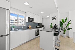Fridge, microwave, oven, dishwasher - Via Celere Sea-View 2464 (Casares)