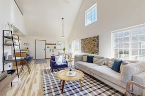 TV, DVD player, stereo, offices