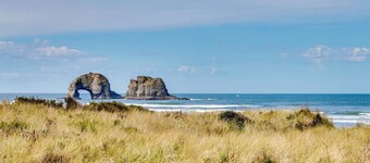 Family Friendly Oceanfront Condo with Free WiiFi Ocean Views and Easy Beach Access