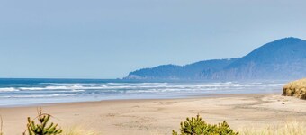 Dog Friendly Waterfront Condo with Ocean Views and Nearby Beach Access