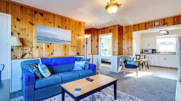 TV, fireplace, DVD player, offices