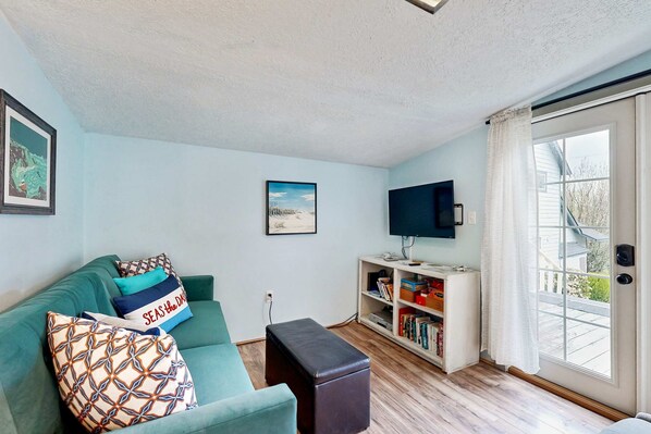 TV, DVD player, offices