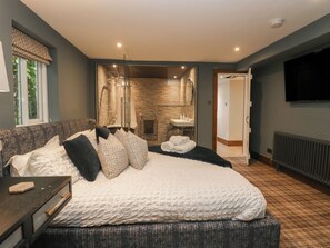 4 bedrooms, individually decorated, individually furnished, free WiFi - North Cottage (Windermere)