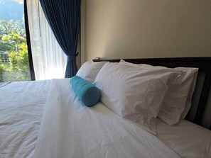 Desk, iron/ironing board, free WiFi, bed sheets