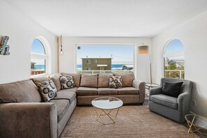 TV, fireplace, DVD player, offices