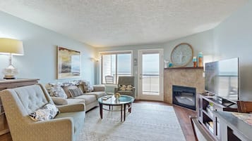 Fernseher, Kamin, Arbeitsbereiche