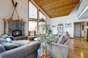 Interior - Spacious family home near the beach with ocean view large deck free WiFi and more (Rockaway Beach)