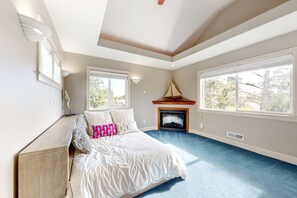 3 bedrooms, iron/ironing board, travel crib, WiFi