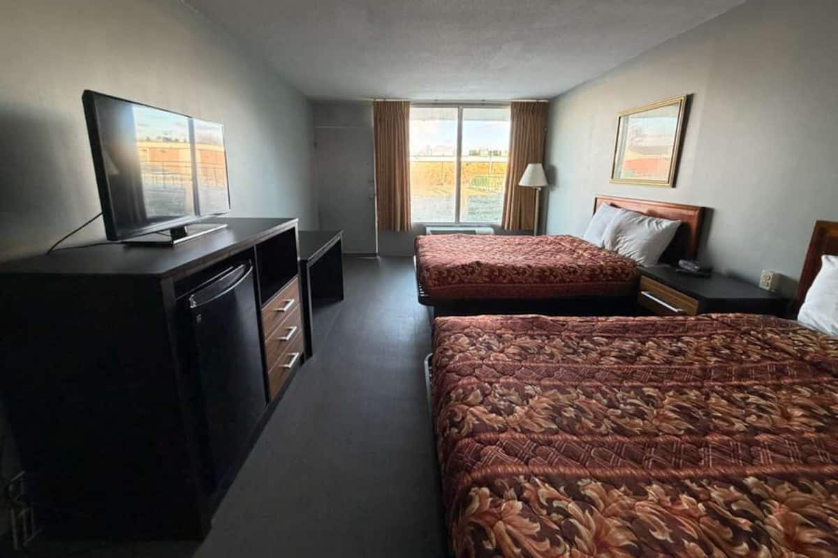 Basic Double Room | WiFi (free)