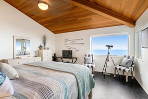 3 bedrooms, desk, iron/ironing board, WiFi - Ocean view home with a deck gas grill free WiFi and washer dryer (Rockaway Beach)