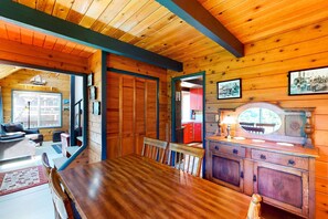 Interior - Home near the ocean with beach access washer dryer decks two dogs welcome (Rockaway Beach)