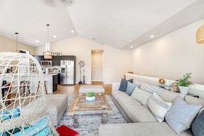 TV, offices - Coastal getaway with deck beach gear and washer dryer walk to beach (Rockaway Beach)