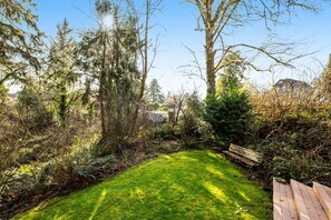 Property grounds - Two-story getaway with a washer/dryer, central AC, & WiFi - dogs welcome (Tillamook)