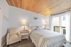5 bedrooms, iron/ironing board, travel crib, WiFi - Ocean View Home with Rec Room Rock Wall and Private Hot Tub A Block From Beach (Rockaway Beach)