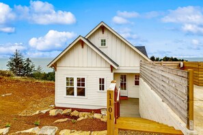 Exterior - Family friendly home with ocean views private hot tub foosball table and gas grill (Depoe Bay)