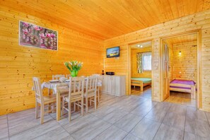 Dining - Holiday homes close to the beach (Karwia)